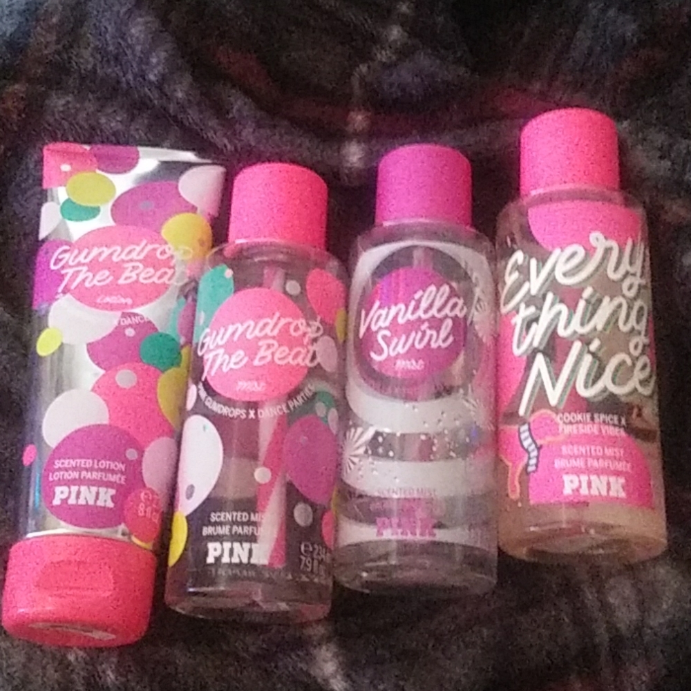 Jack pot! Bundle of 4 pink bath products!